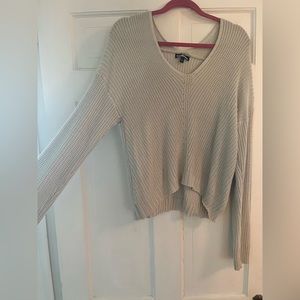 V neck sweater